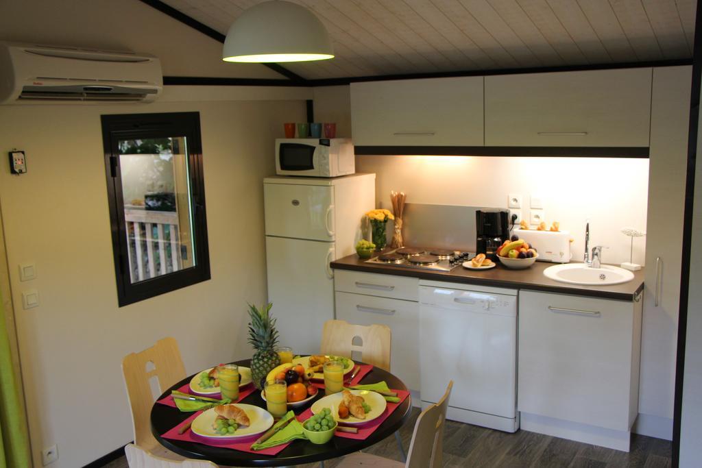 Residence Lagrange Vacances - Les Cottages Varois Solliès-Toucas Kamer foto