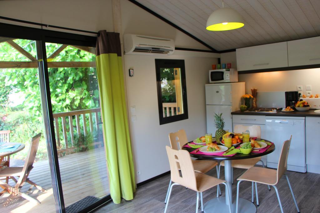 Residence Lagrange Vacances - Les Cottages Varois Solliès-Toucas Kamer foto