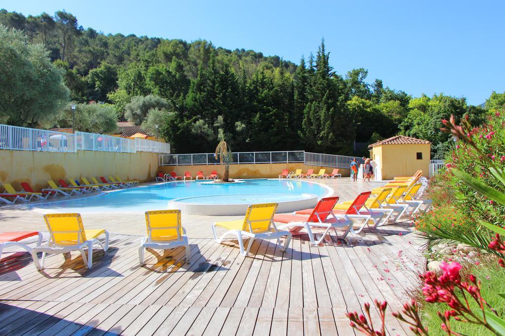 Residence Lagrange Vacances - Les Cottages Varois Solliès-Toucas Buitenkant foto