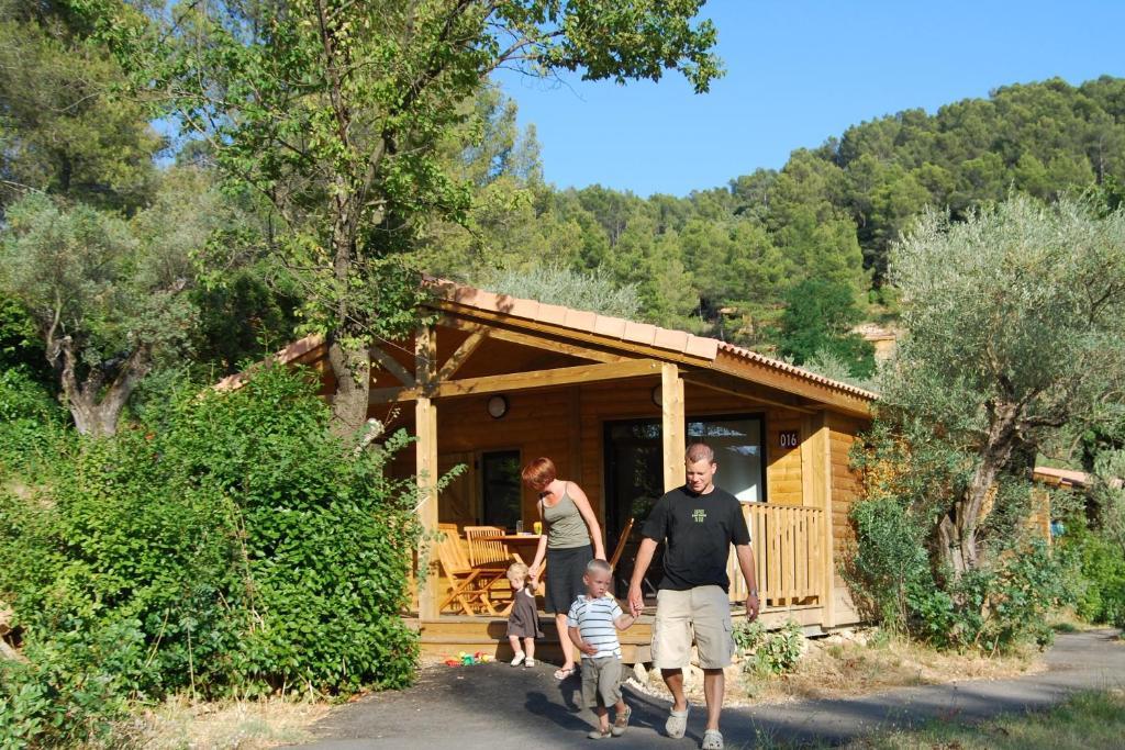 Residence Lagrange Vacances - Les Cottages Varois Solliès-Toucas Kamer foto