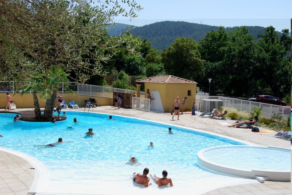 Residence Lagrange Vacances - Les Cottages Varois Solliès-Toucas Buitenkant foto